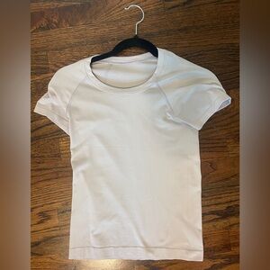 Lululemon swiftly race length short sleeve lavender dew